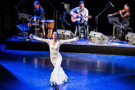  Drom -  Hipnotyzująca podróż dźwiękowa w rytmie flamenco i melancholu melodyjnego Orientu