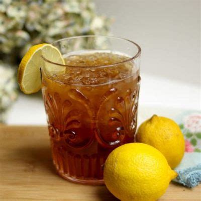 How Long Does Sweet Tea Last in the Fridge: A Journey Through Time, Taste, and Tea Leaves